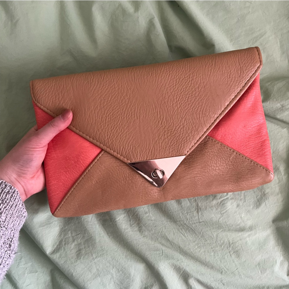 Style & Co Convertible strap Clutch